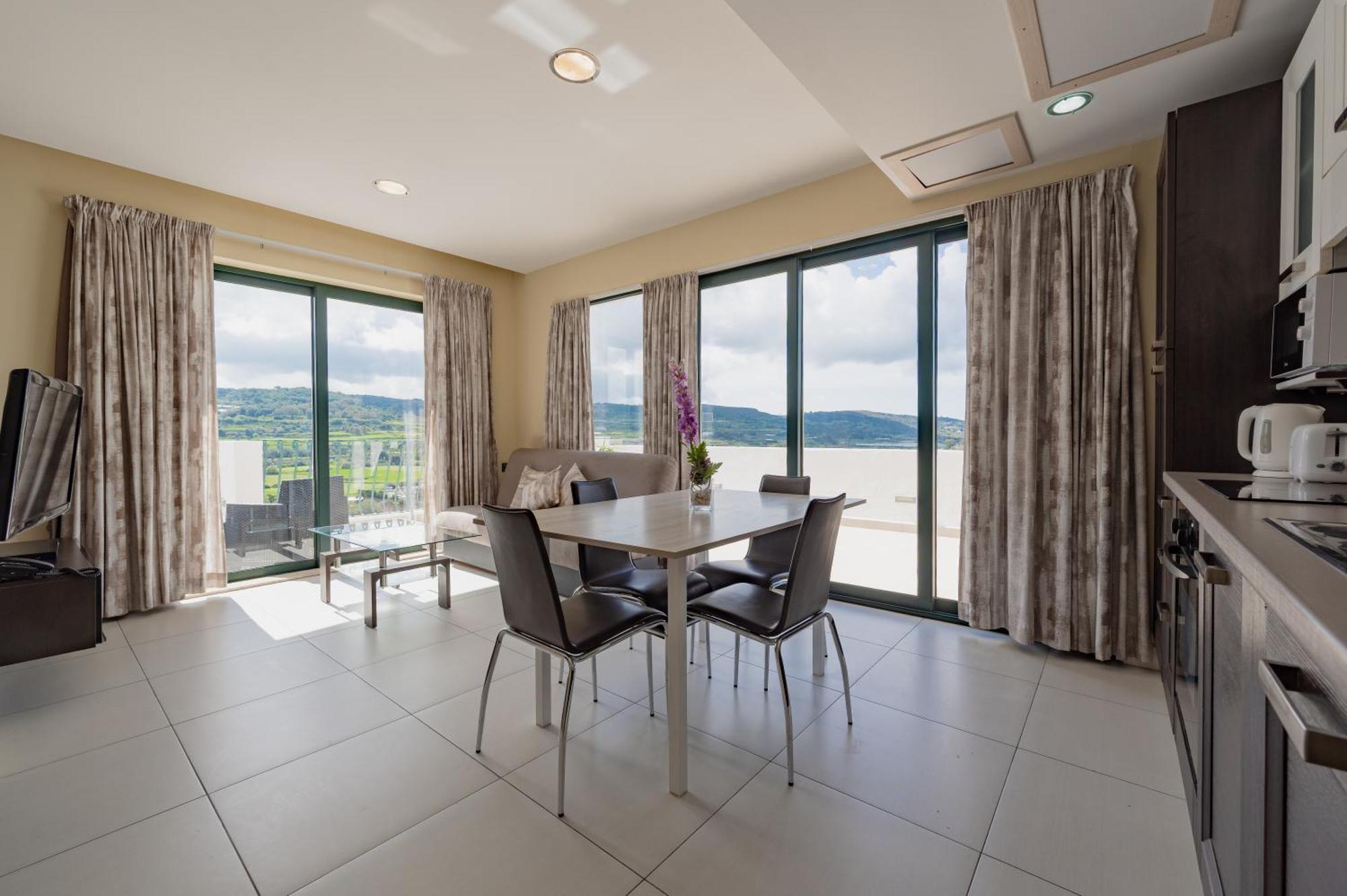 Xemxija Bay Hotel 3*