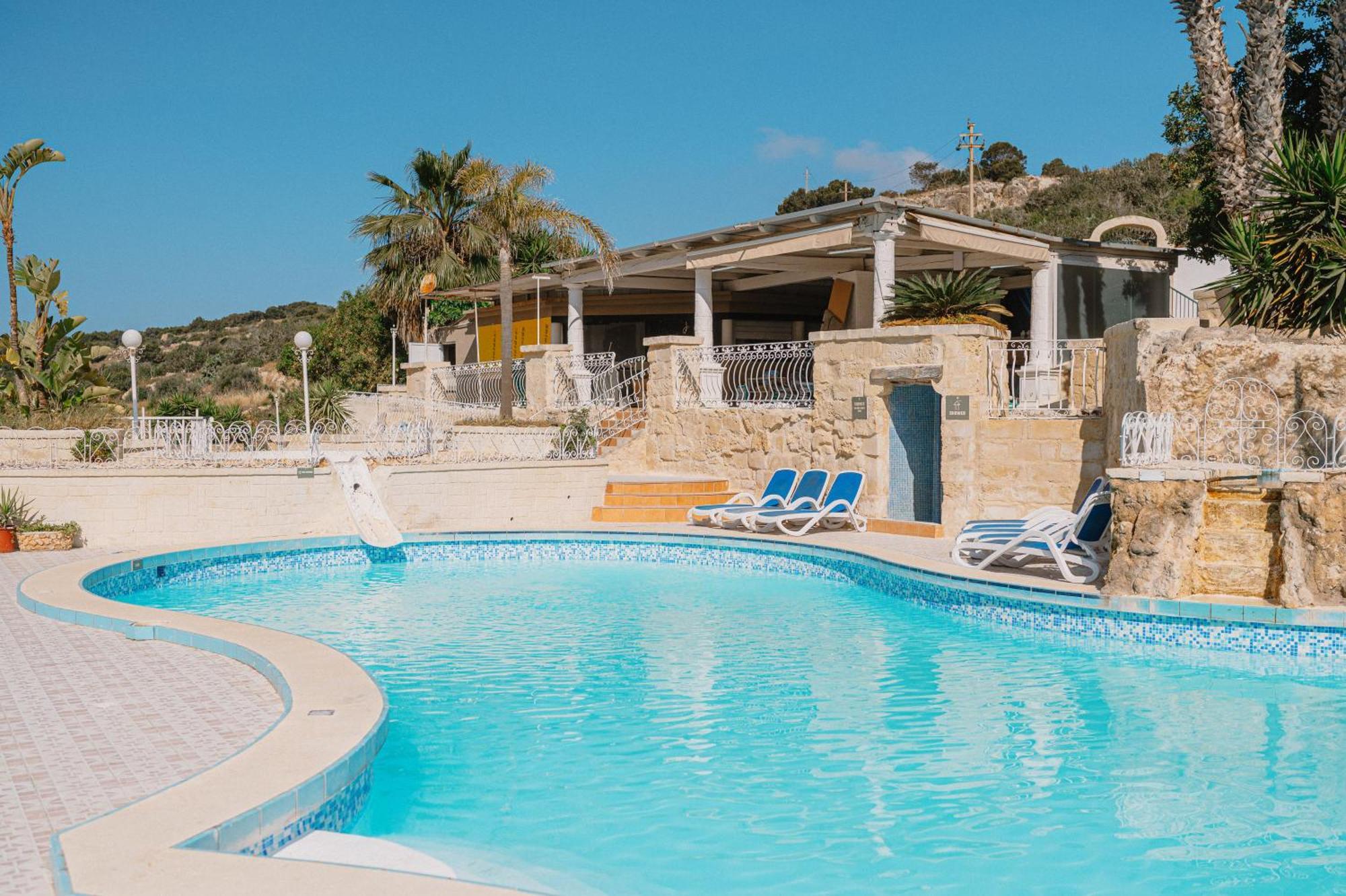 Hotel Xemxija Bay
